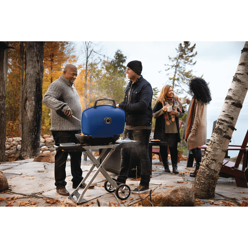 Napoleon TravelQ™ 285X Gas Grill with Cart TQ285X-BL-1 IMAGE 5