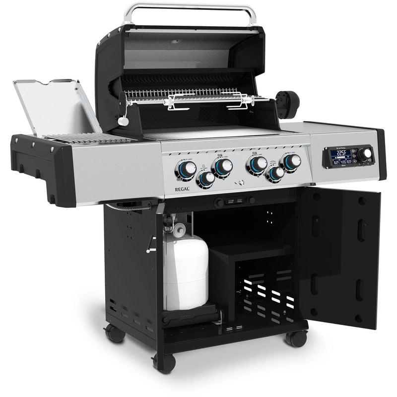 Broil King Regal Q 490 Pro IR iQue Gas Grill 687247 IMAGE 4