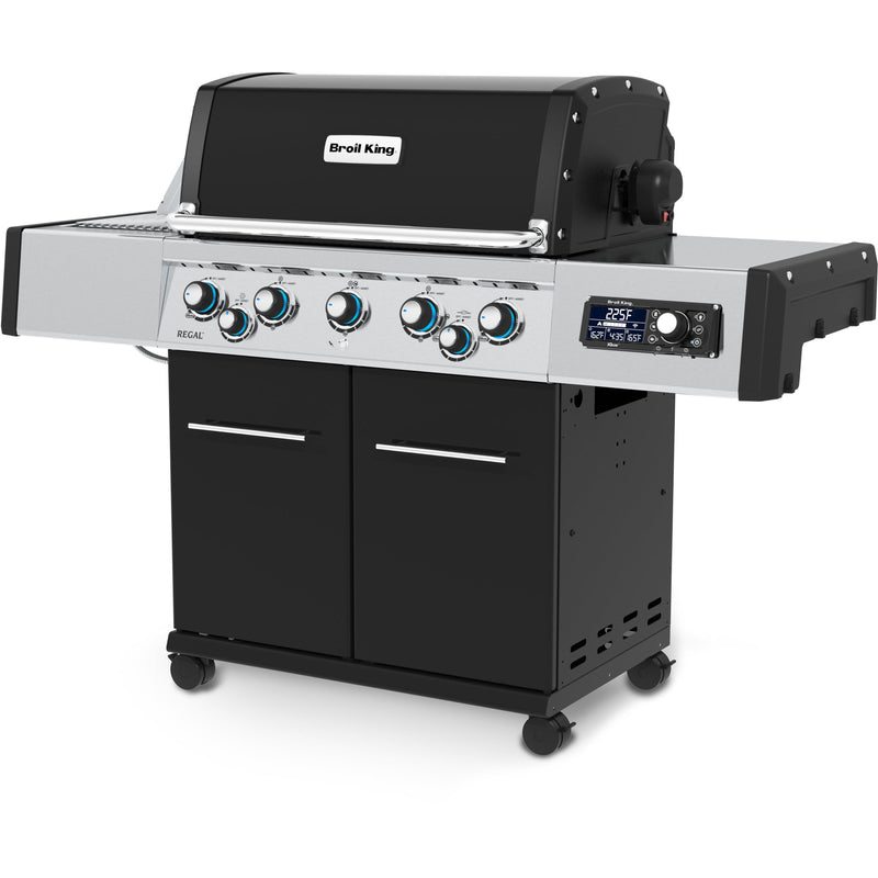 Broil King Regal Q 590 Pro IR iQue Gas Grill 688244 IMAGE 4
